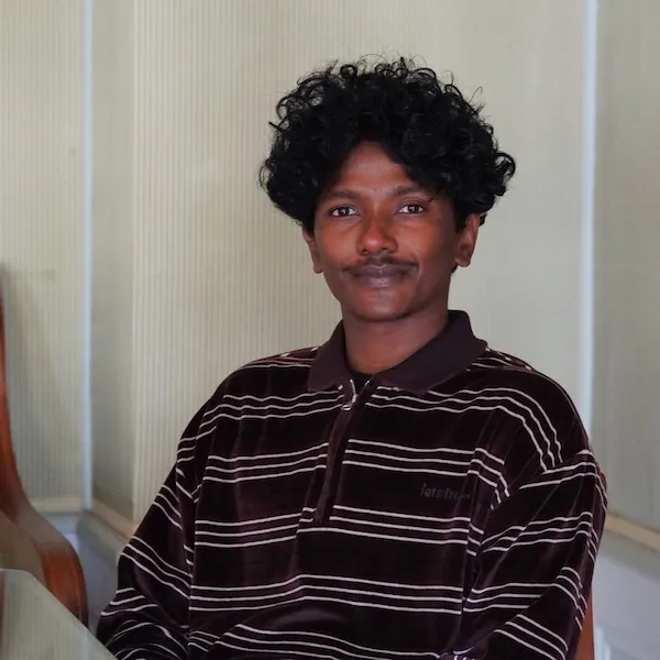 அவ்ரீனா AVRINA (1992, Tamil Nadu) is a trans poet and fiction writer writing places, beings, and times